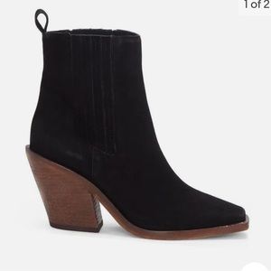Vince Camuto Ackella Black Suede Heeled Booties size 9.5